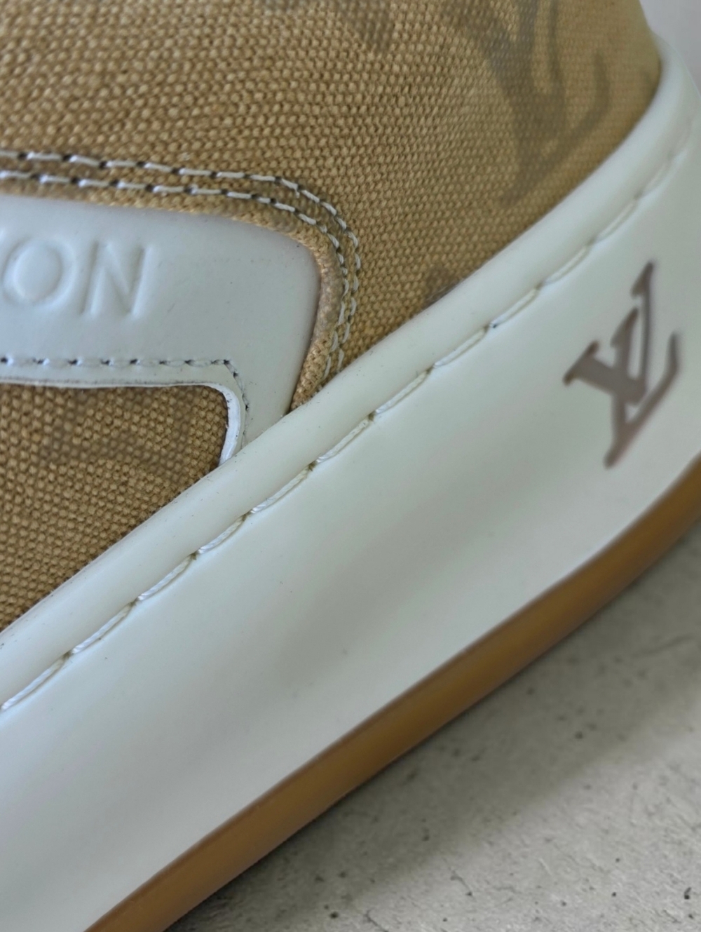 Louis Vuitton Beige Tilted Low-Top Sneakers Size US 11 / EU 45 - Picture 4 of 13